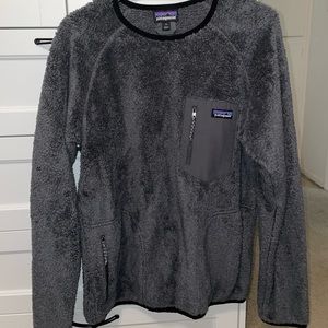 Fuzzy Patagonia pull over